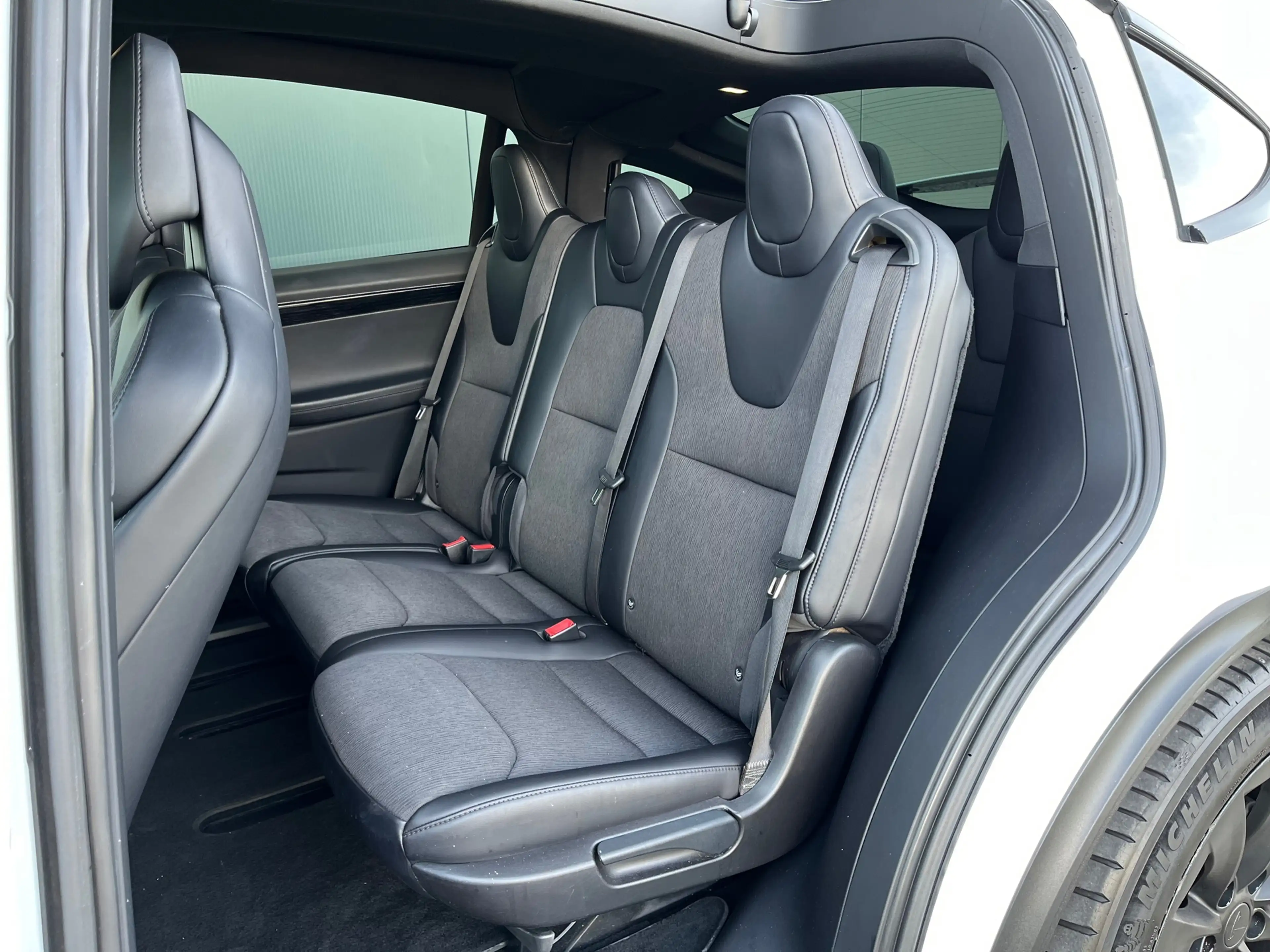 Tesla Model X 75D 7p AWD/ SOH 87% — photo 6