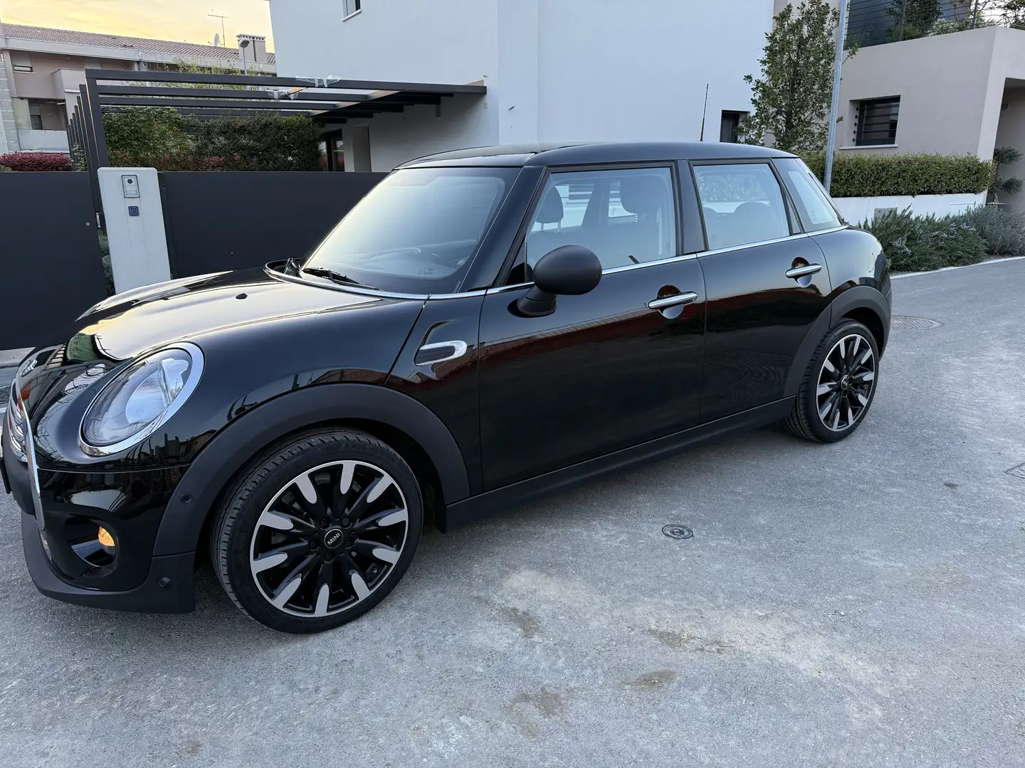MINI One Mini IV F55-F56 2014 1.2 5p ANCHE X NEO PATENTATI Black - 1