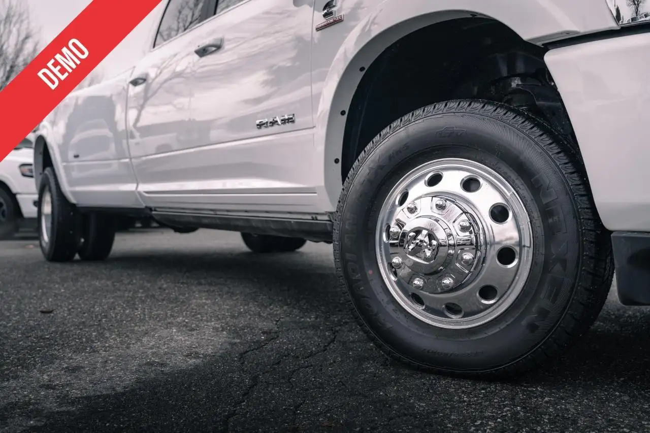 RAM 3500 снимка RAM 3500