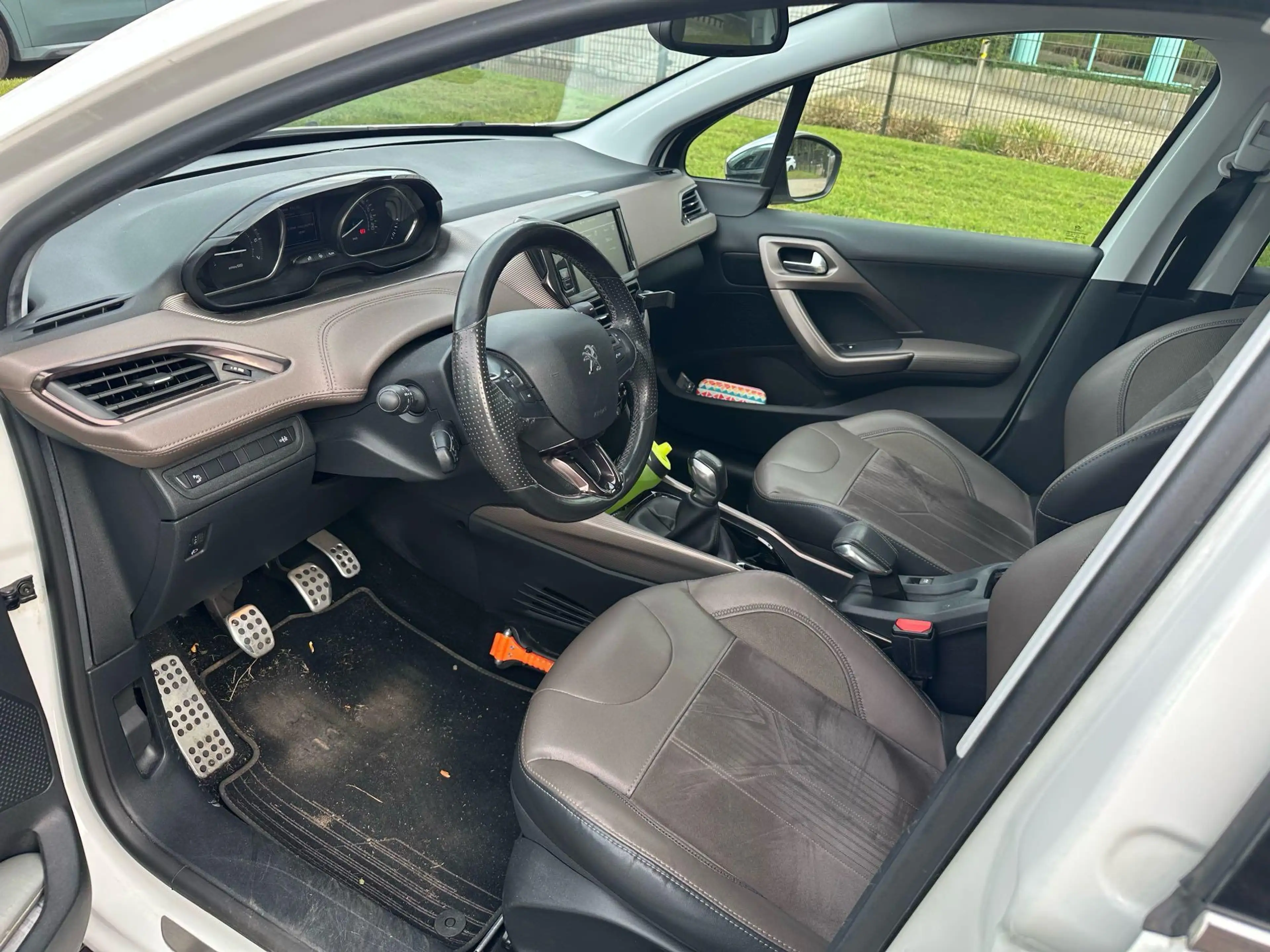 Peugeot 2008 1.6 VTi Féline / Panoramadak / Trekhaak — photo 6