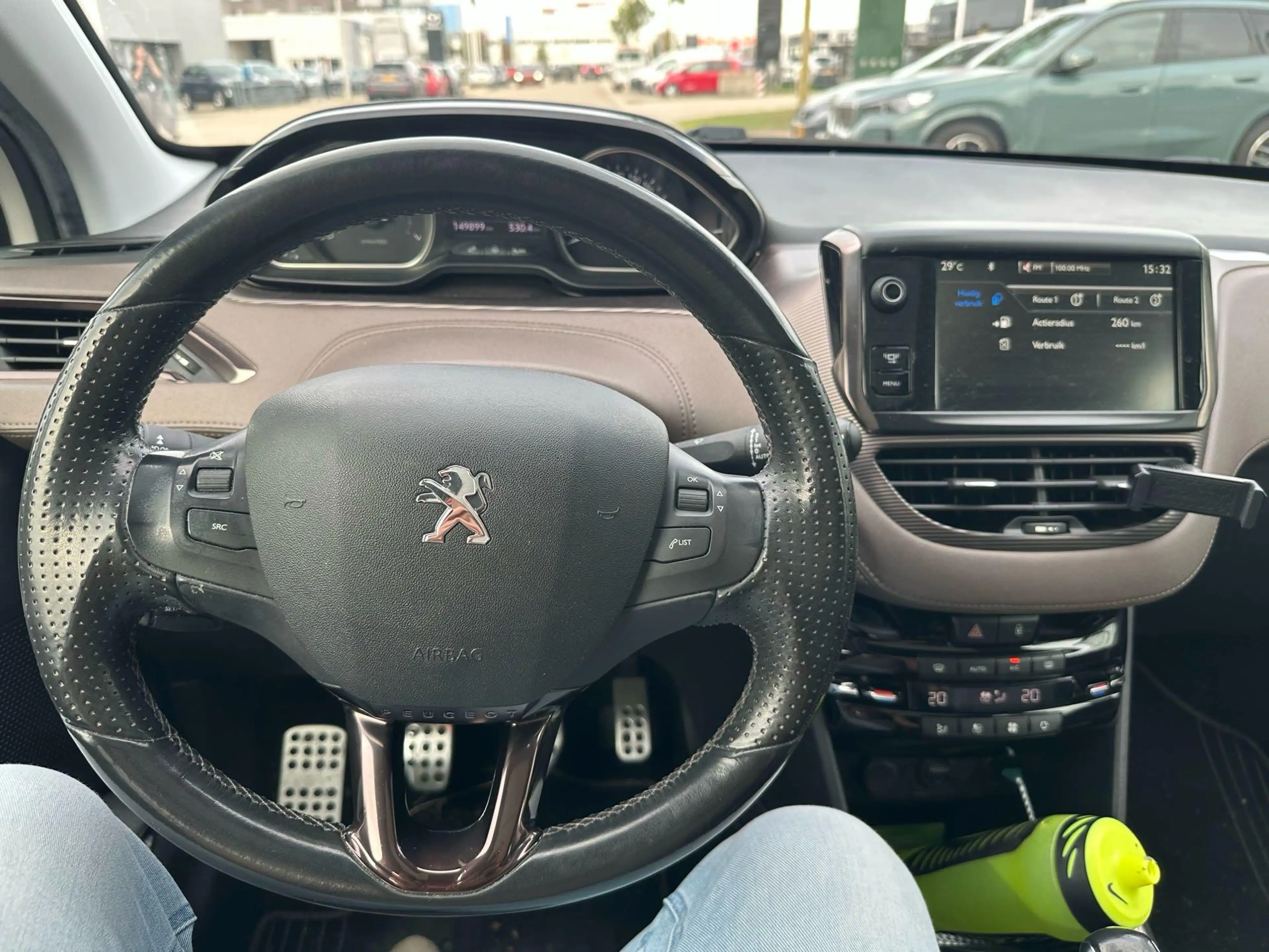 Peugeot 2008 1.6 VTi Féline / Panoramadak / Trekhaak — photo 13