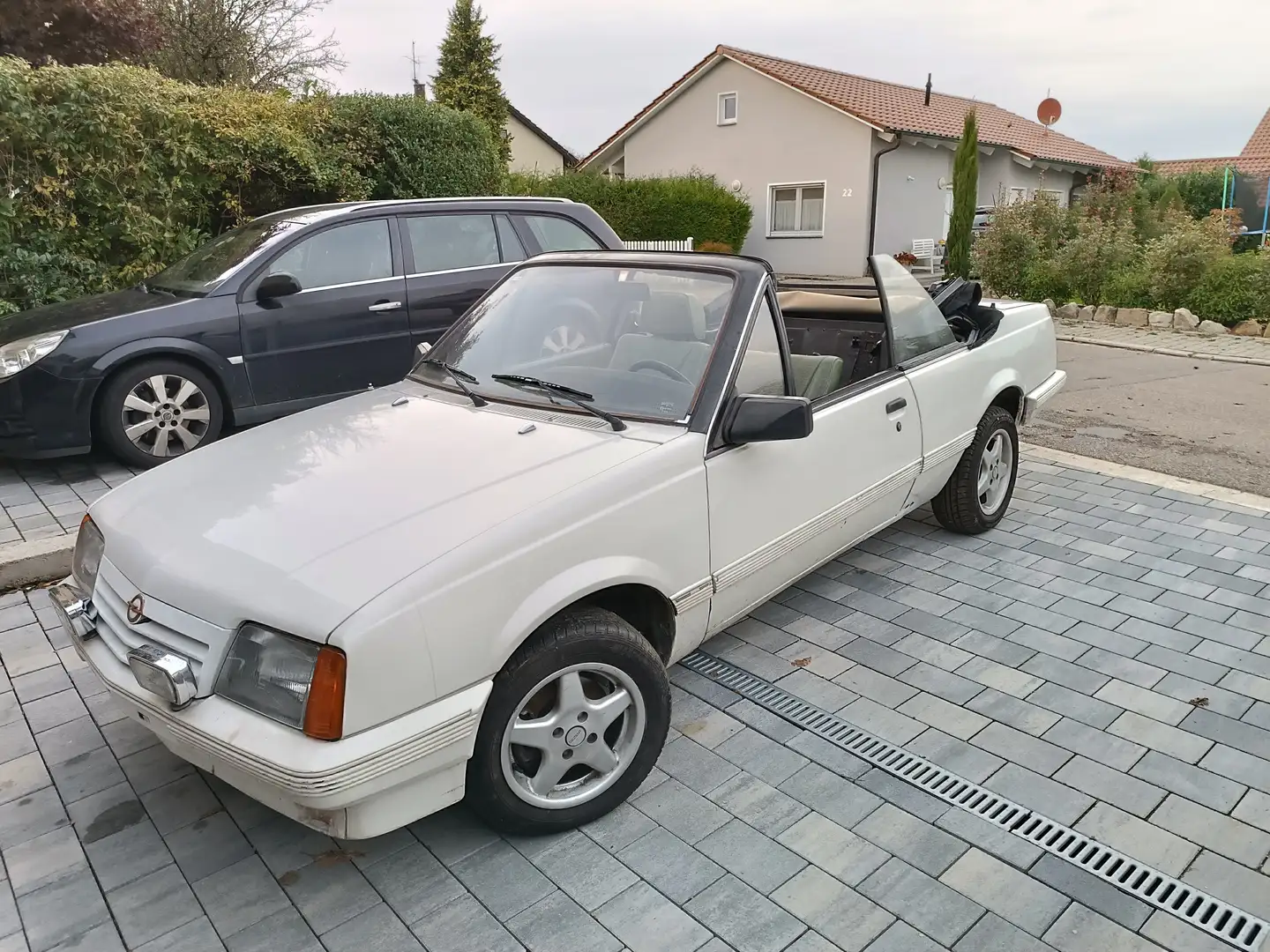 Opel Ascona 1.8i Cabrio GT Beyaz - 1