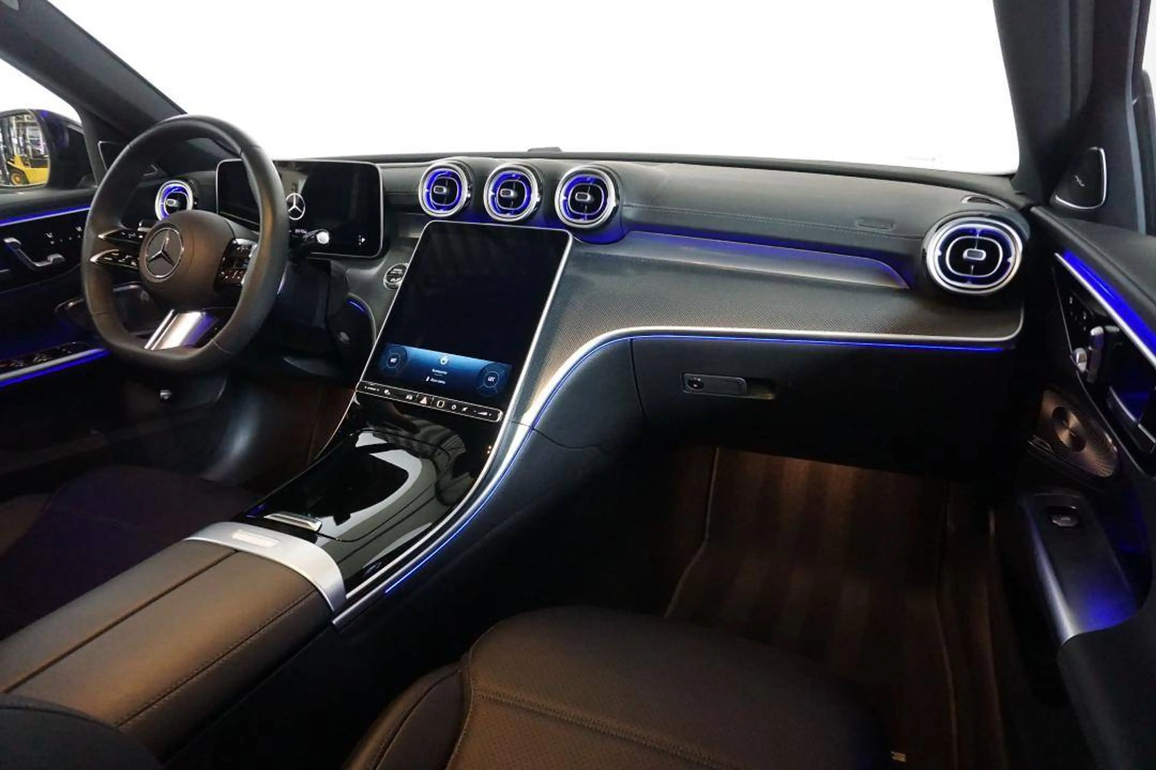 Mercedes-Benz C 300 C Break 300 d AMG Line — photo 3