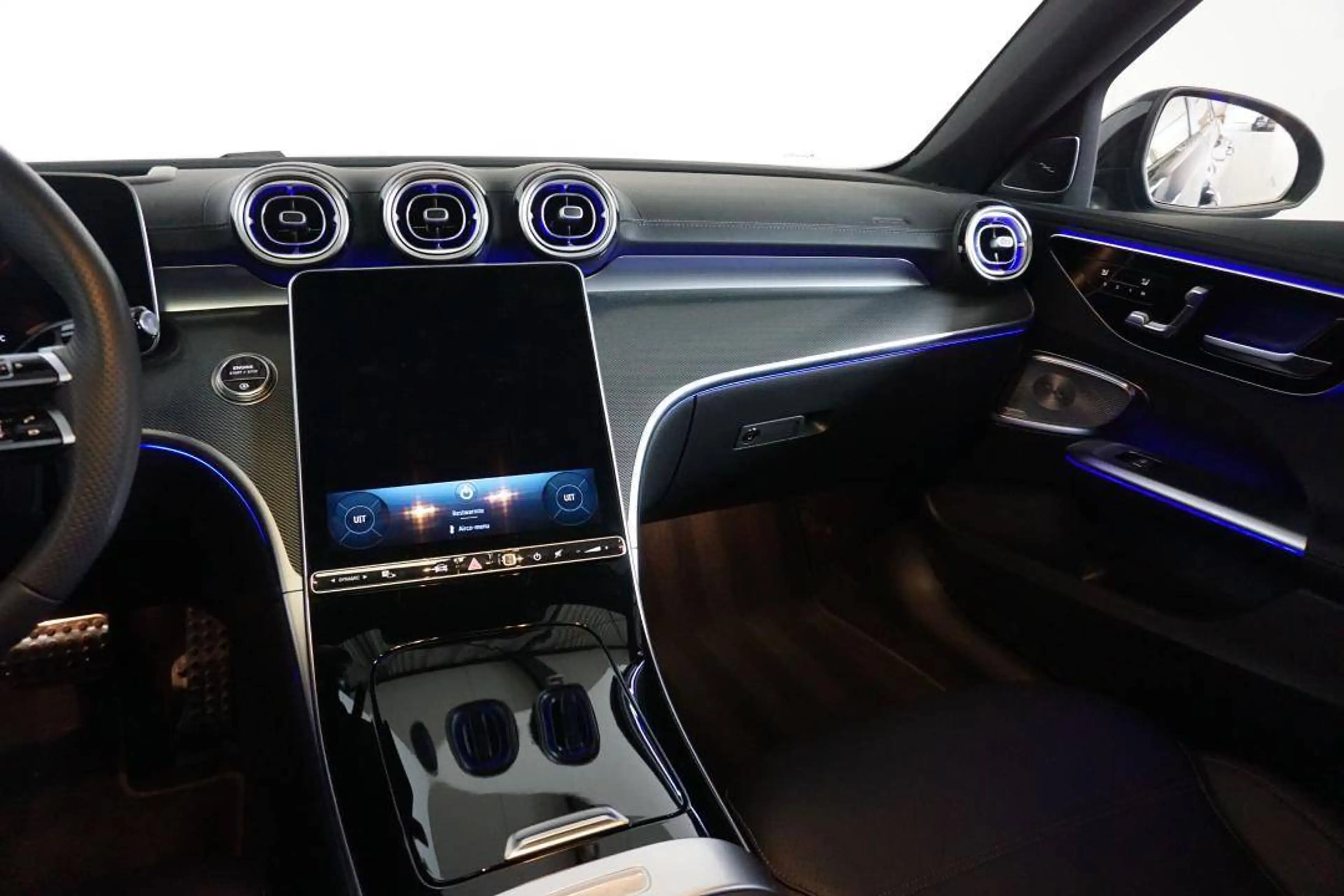 Mercedes-Benz C 300 C Break 300 d AMG Line — photo 6