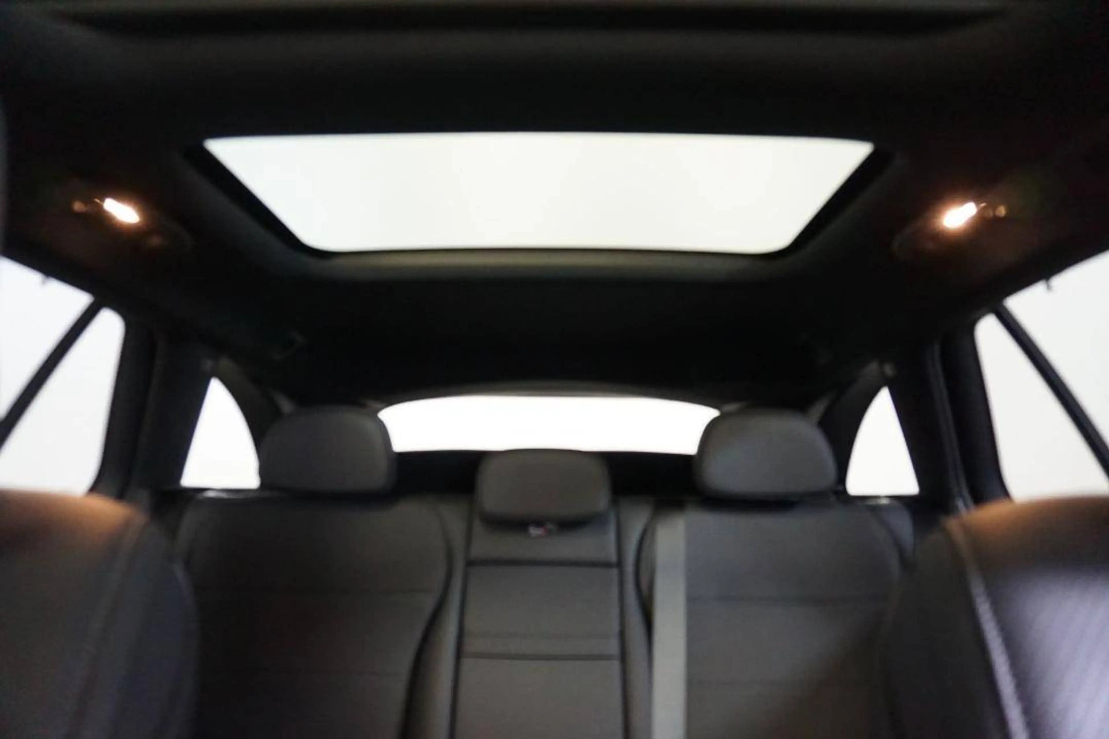 Mercedes-Benz C 300 C Break 300 d AMG Line — photo 14