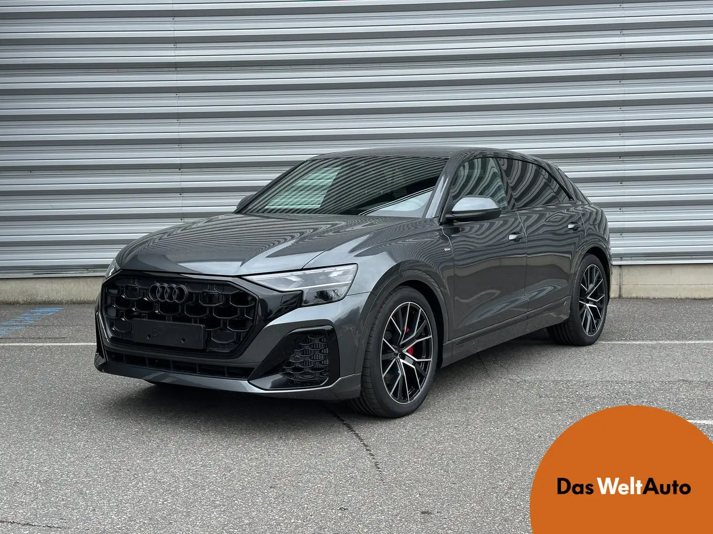 Audi Q8 TFSI e quattro 290 kW Grau - 1
