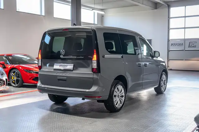 Volkswagen Caddy view 6