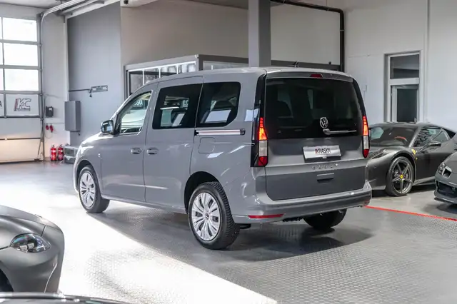 Volkswagen Caddy view 9