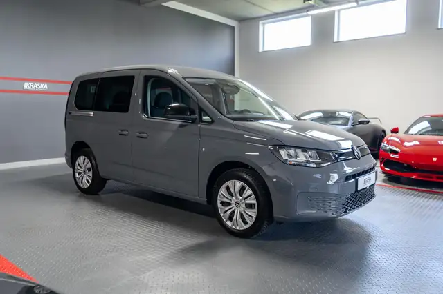 Volkswagen Caddy view 5