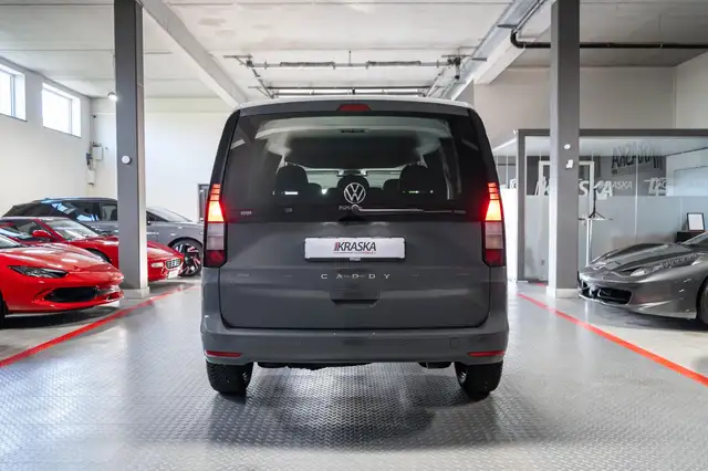 Volkswagen Caddy view 7