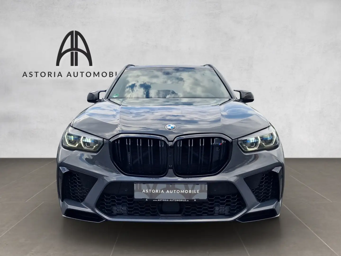 BMW X5 M Competition SkyLounge B&W Drivers SoftClose Grau - 2