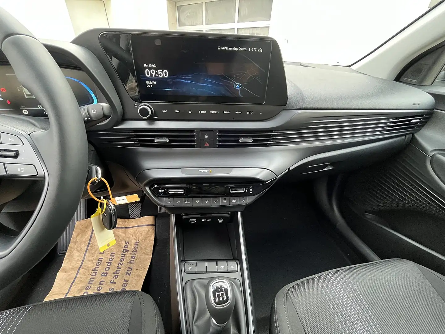 Hyundai i20 1,2 MPI Comfort Line Weiß - 2