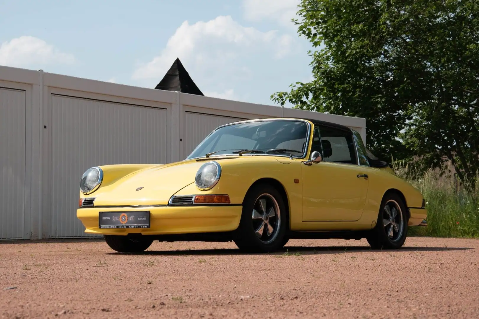 Porsche 911 Targa Sarı - 1