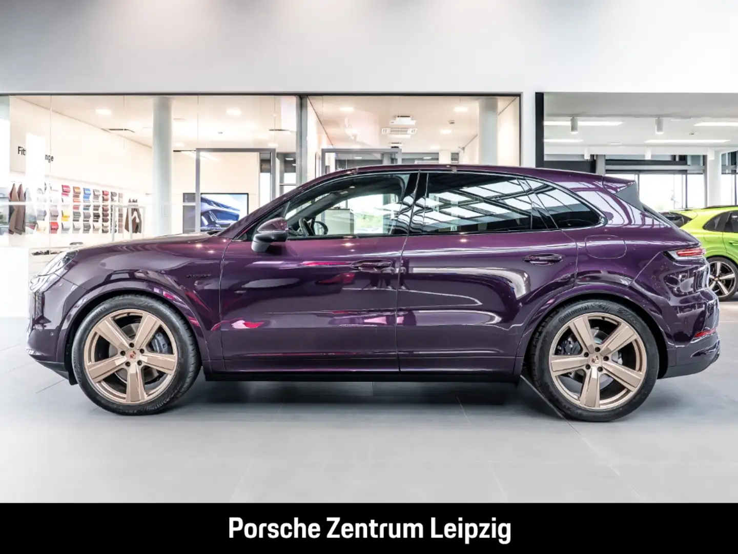 Porsche Cayenne E-Hybrid FnW Merlinpurple 22Zoll SportDesign Violett - 2