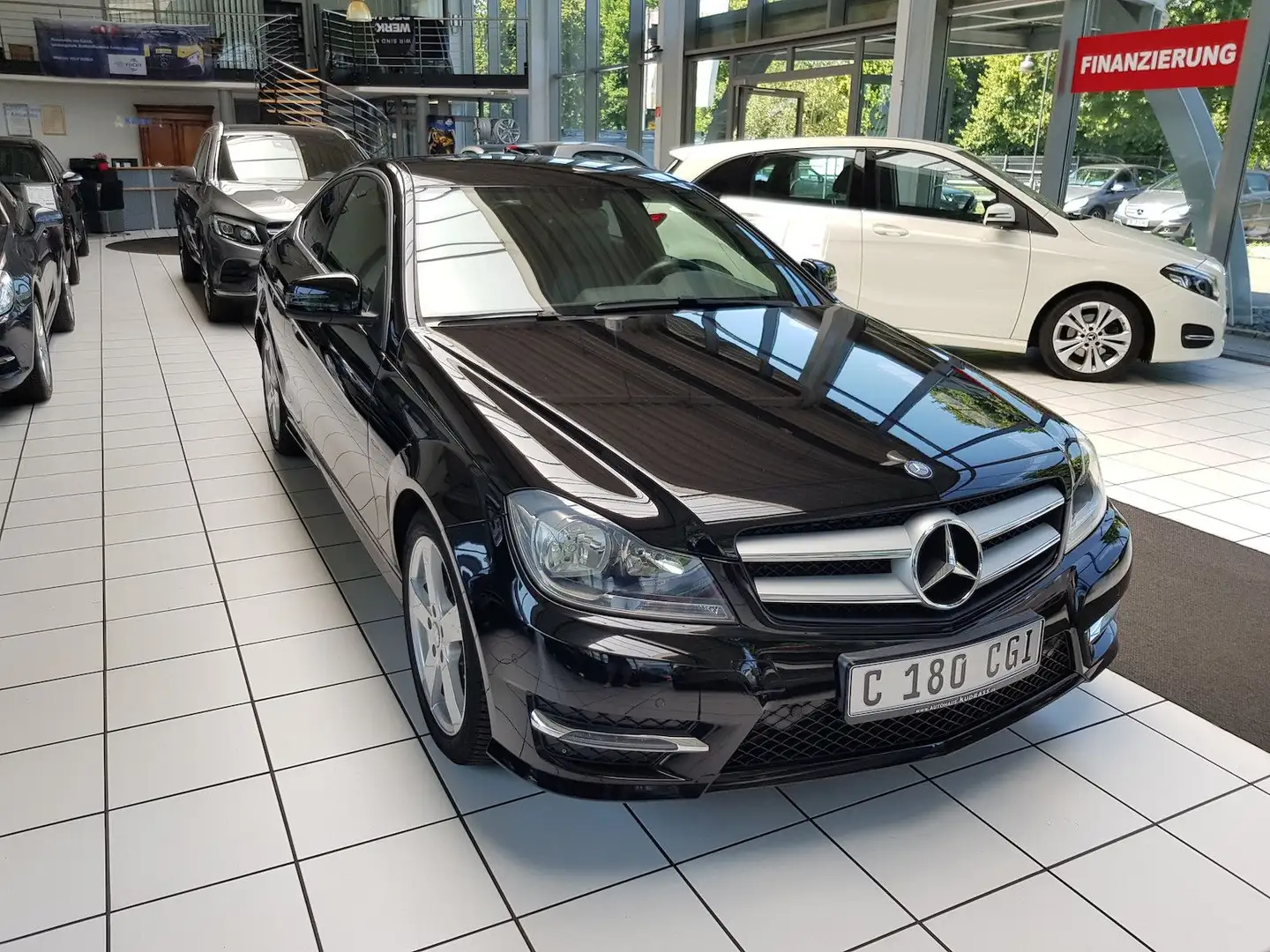 Mercedes-Benz C 180 COUPE AMG AUTOMATIK PTS SHZ NAVI Schwarz - 2