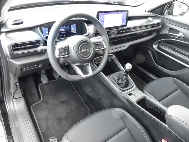 Jeep Avenger view 7