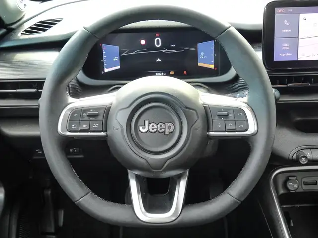 Jeep Avenger view 11