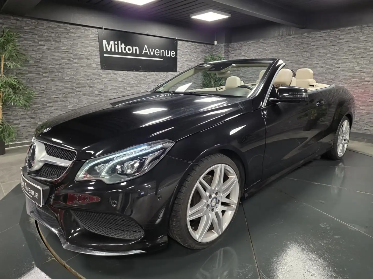 Mercedes-Benz E 250 Cabriolet E 250 CDI FAP - BVA 7G-Tronic Plus  Fascination Noir - 2