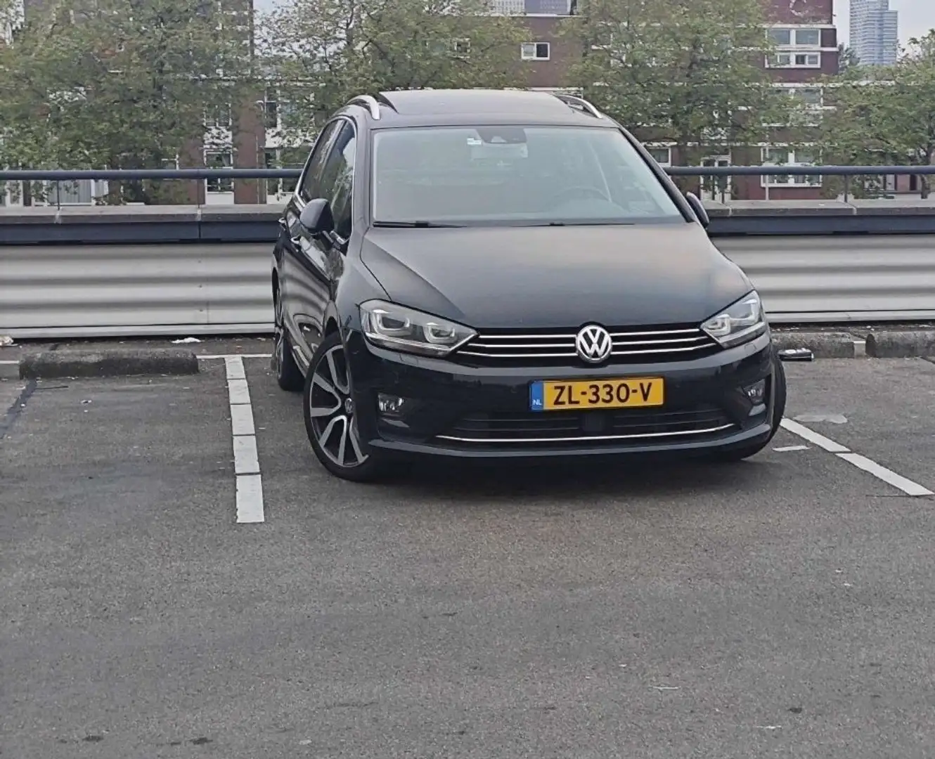 Volkswagen Golf Sportsvan 1.4 TSI (BlueMotion Technology) DSG Highline - 1