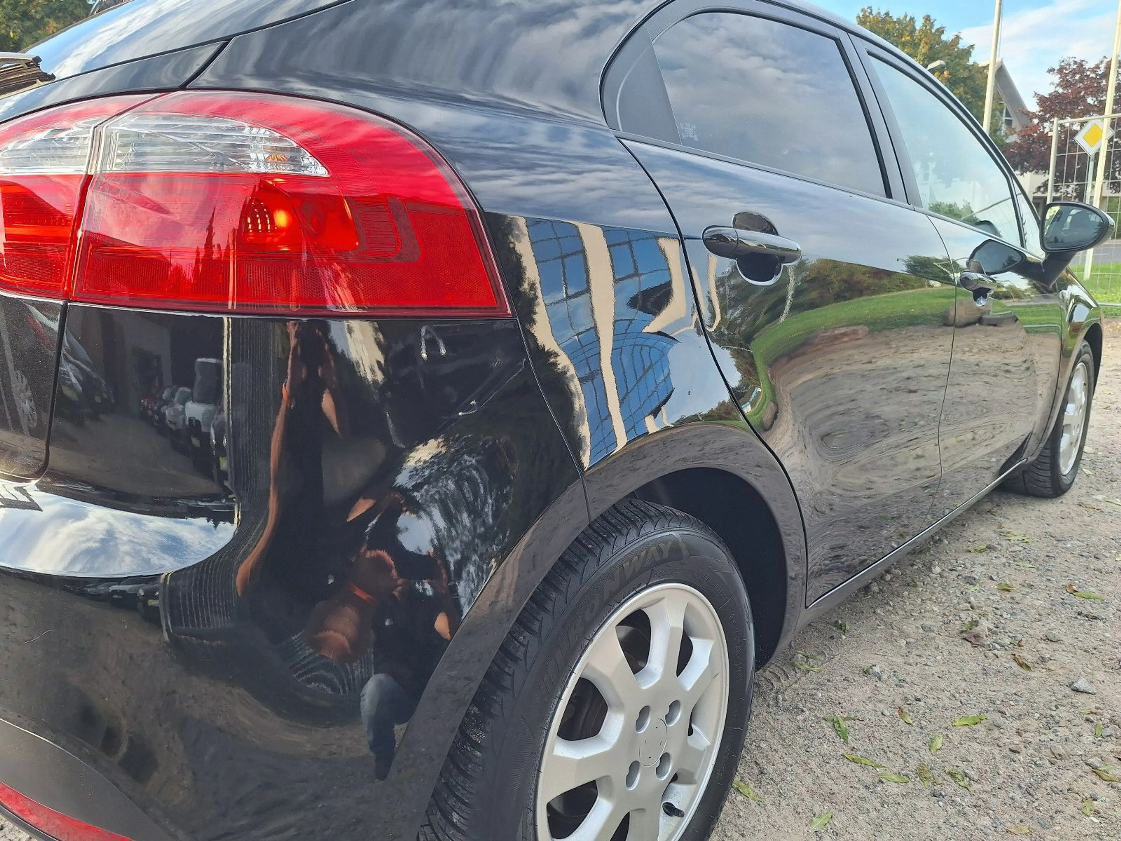 Kia Rio Edition 7 aus 2.deut.H. Insp. Tüv neu!! — photo 8