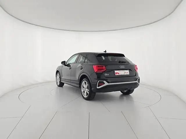 Audi Q2 view 3