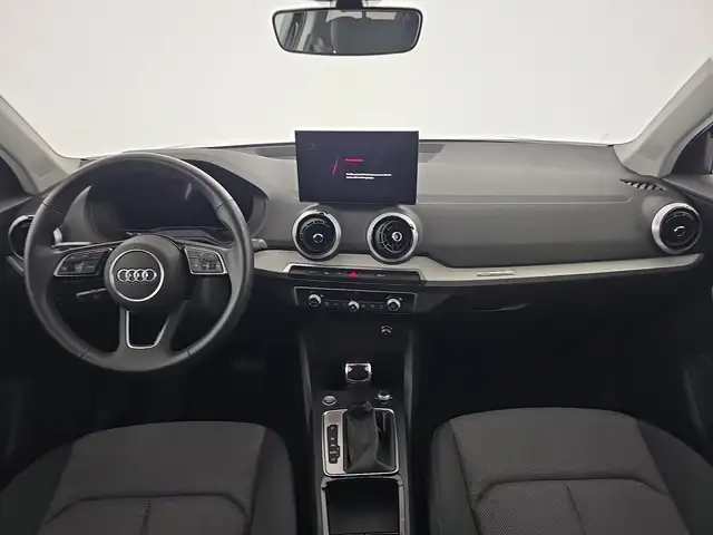 Audi Q2 view 12