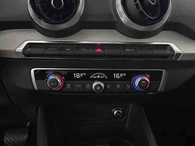 Audi Q2 view 14