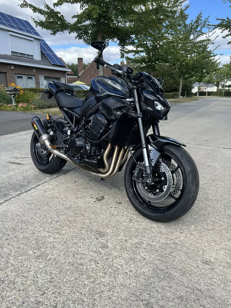 Kawasaki Z 900 Zwart - 1