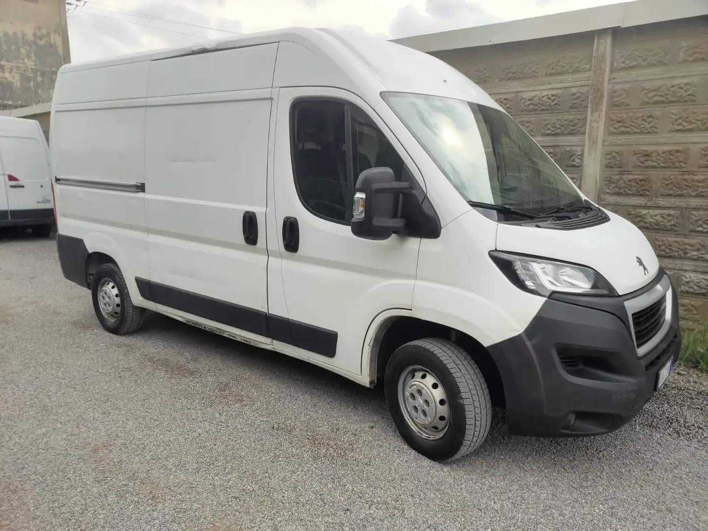 Peugeot Boxer 350 2.2 BlueHDi 140 S&S PM-TM Furgone Bianco - 2