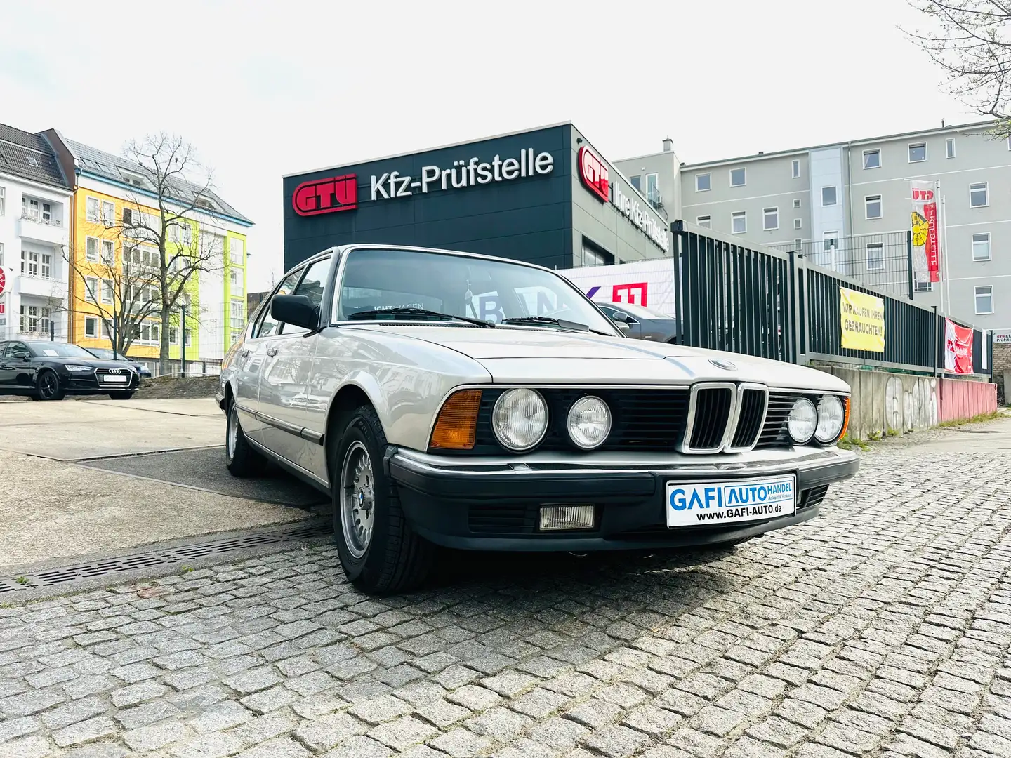 BMW 728 i - 155.268 KM - Automatik - Scheckheft gepflegt Срібний - 1