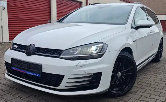Volkswagen Golf 2.0 GTD Automatik Navi Zahnriemen Neu