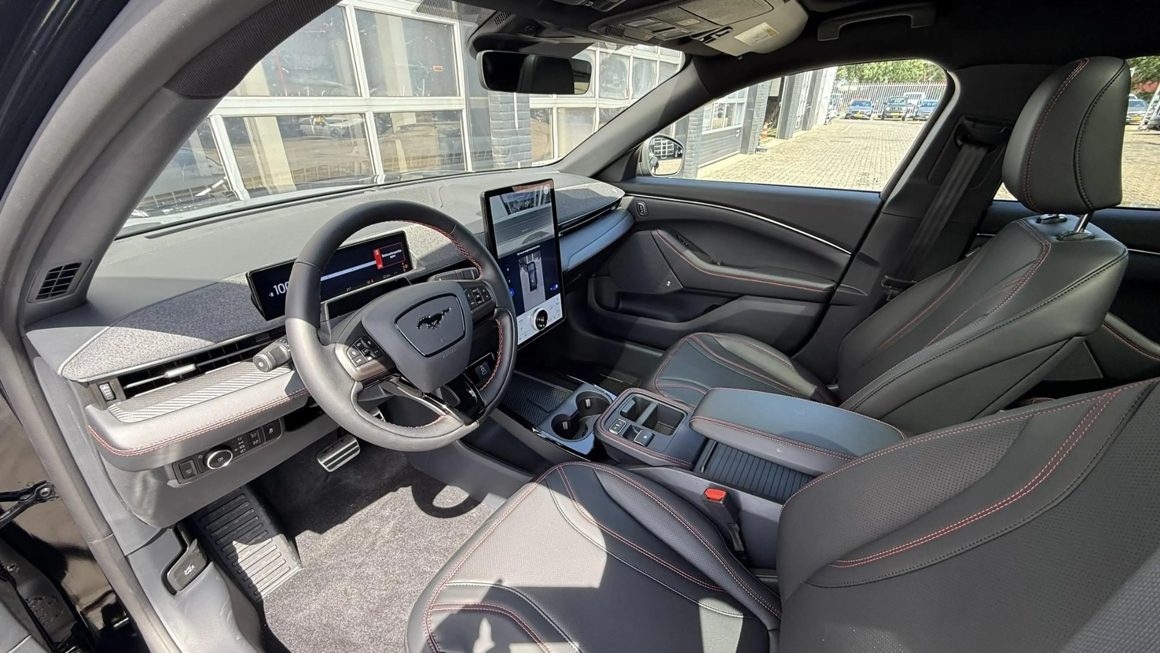 Ford Mustang Mach-E Extended Premium RWD 88 kWh €5.000,- Voordeel | Pa — photo 11