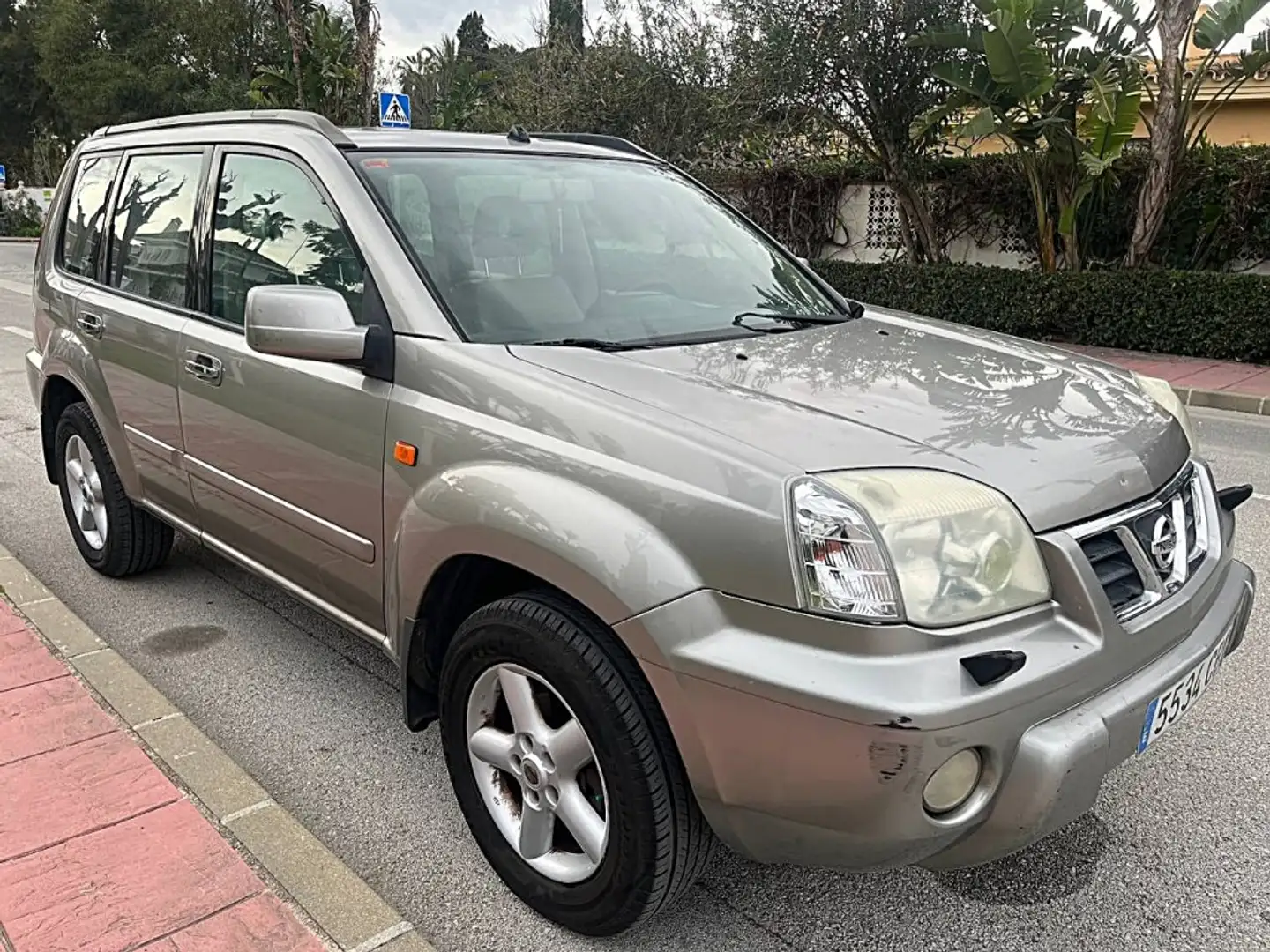 Nissan X-Trail 2.2Di Luxury Beige - 1