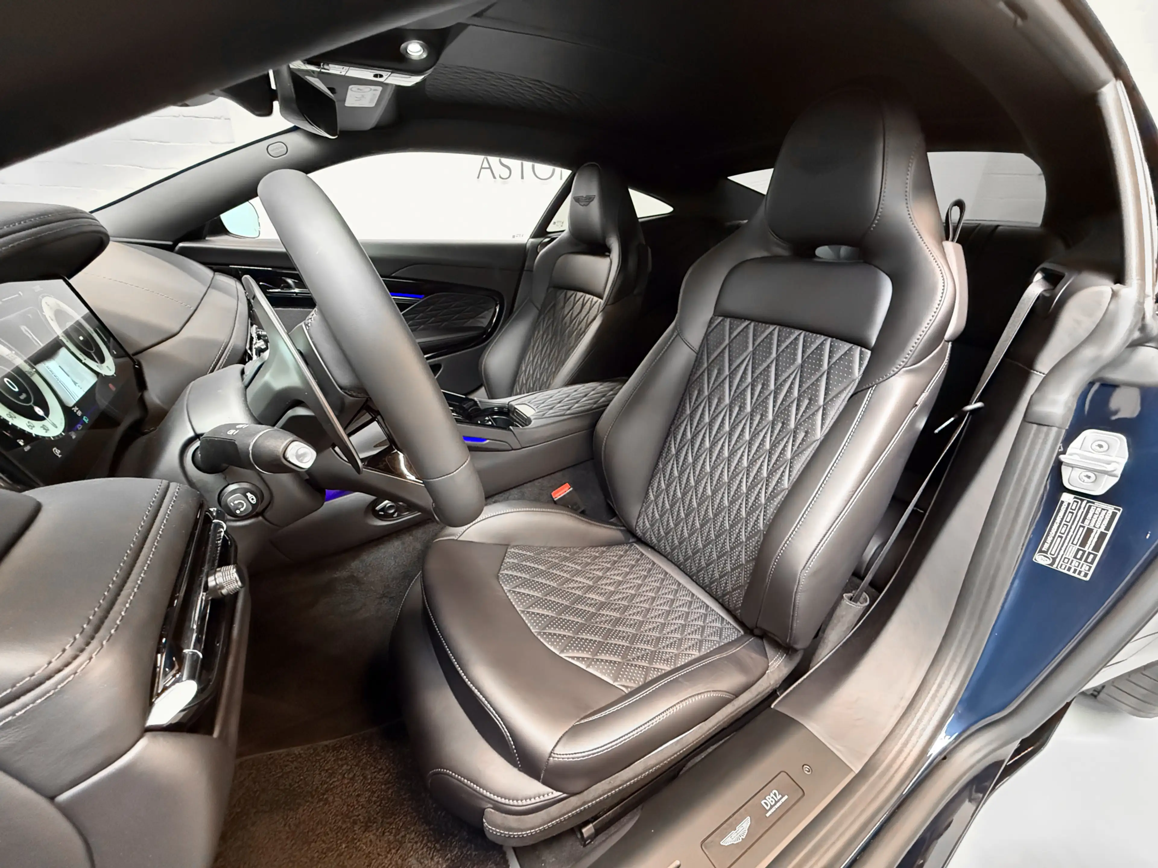 Aston Martin DB12 Coupe | Aston Martin Brussels — photo 14