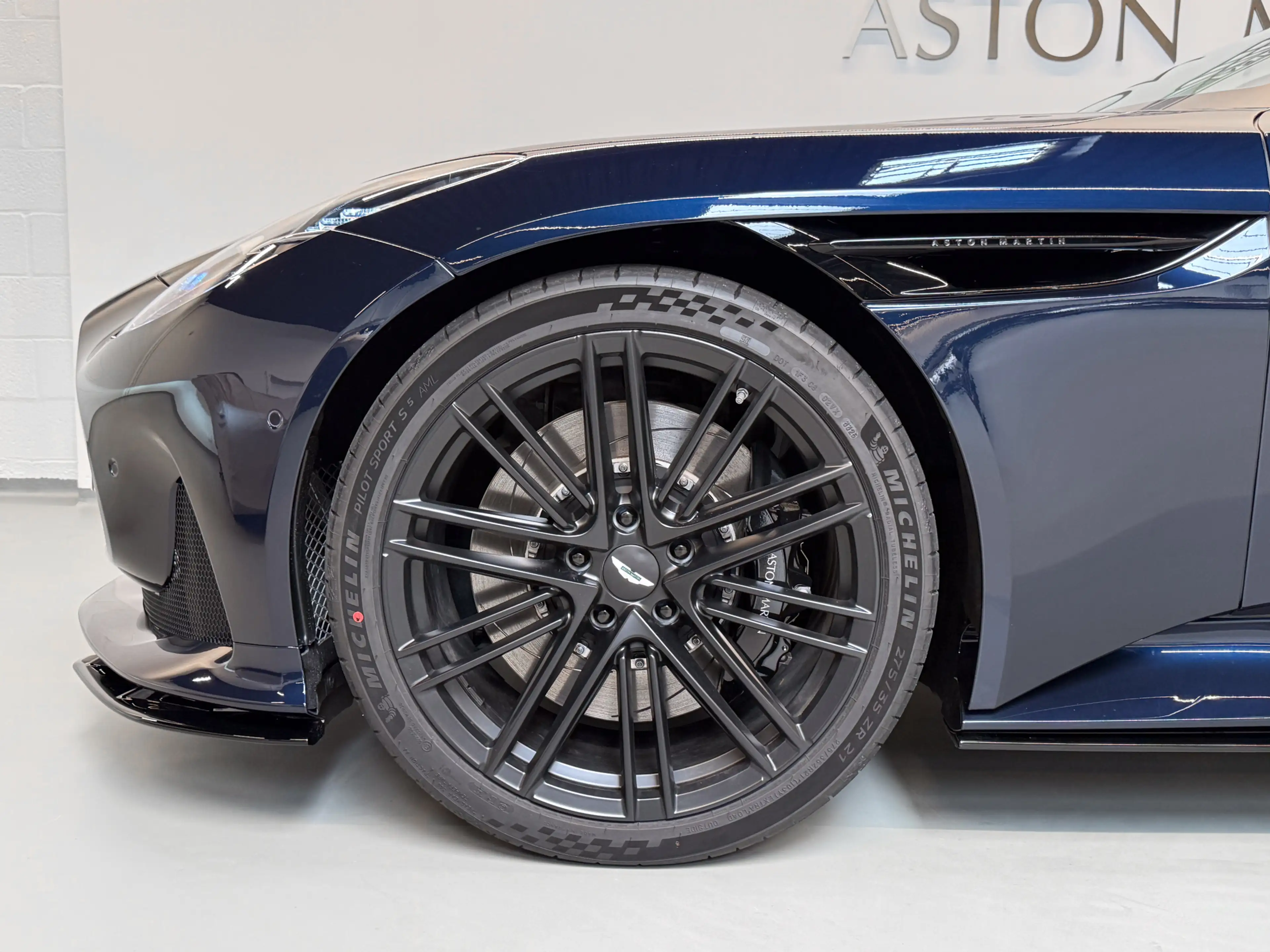 Aston Martin DB12 Coupe | Aston Martin Brussels — photo 11