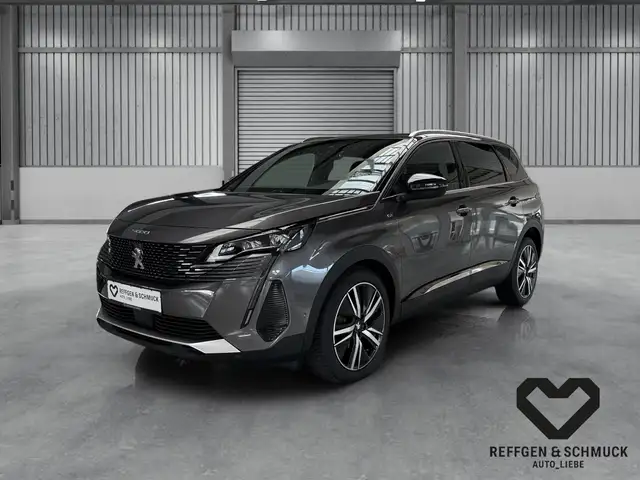 Peugeot 5008 GT AUTOMAT+7SITZ+LEDER+NAV+LED+FOCAL+ALU+TÜ