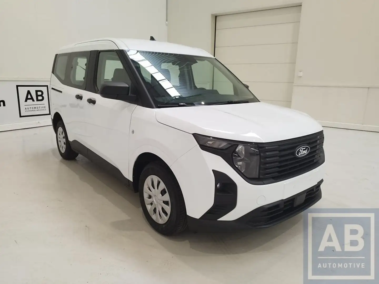 Ford Tourneo Courier * New Tourneo Courier - Trend - Benzine * Wit - 2