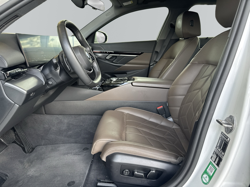BMW 520 d Limousine*18"*LC Prof.*HUD*DAB*Pano*Adapt.LED*Dr — photo 8
