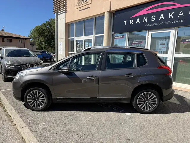 Peugeot 2008 view 8
