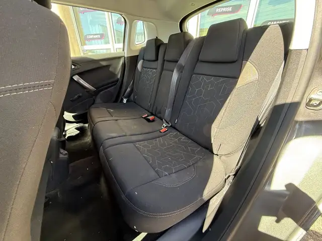 Peugeot 2008 view 14
