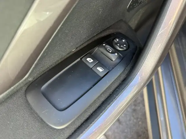 Peugeot 2008 view 23