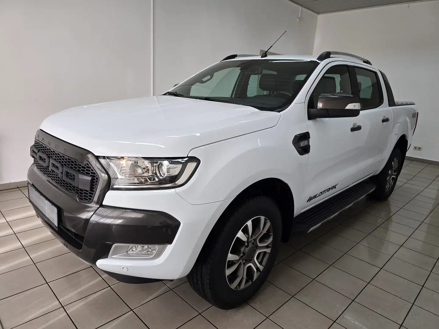 Ford Ranger Wildtrak Doppelkabine 3.2 TDCi 4x4 Xenon Navi AHK Weiß - 1