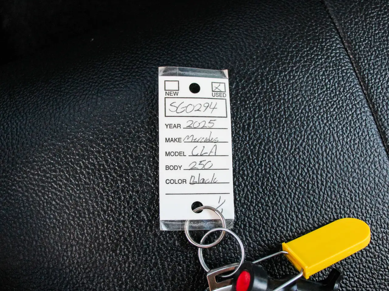 Mercedes-Benz CLA снимка Mercedes-Benz CLA