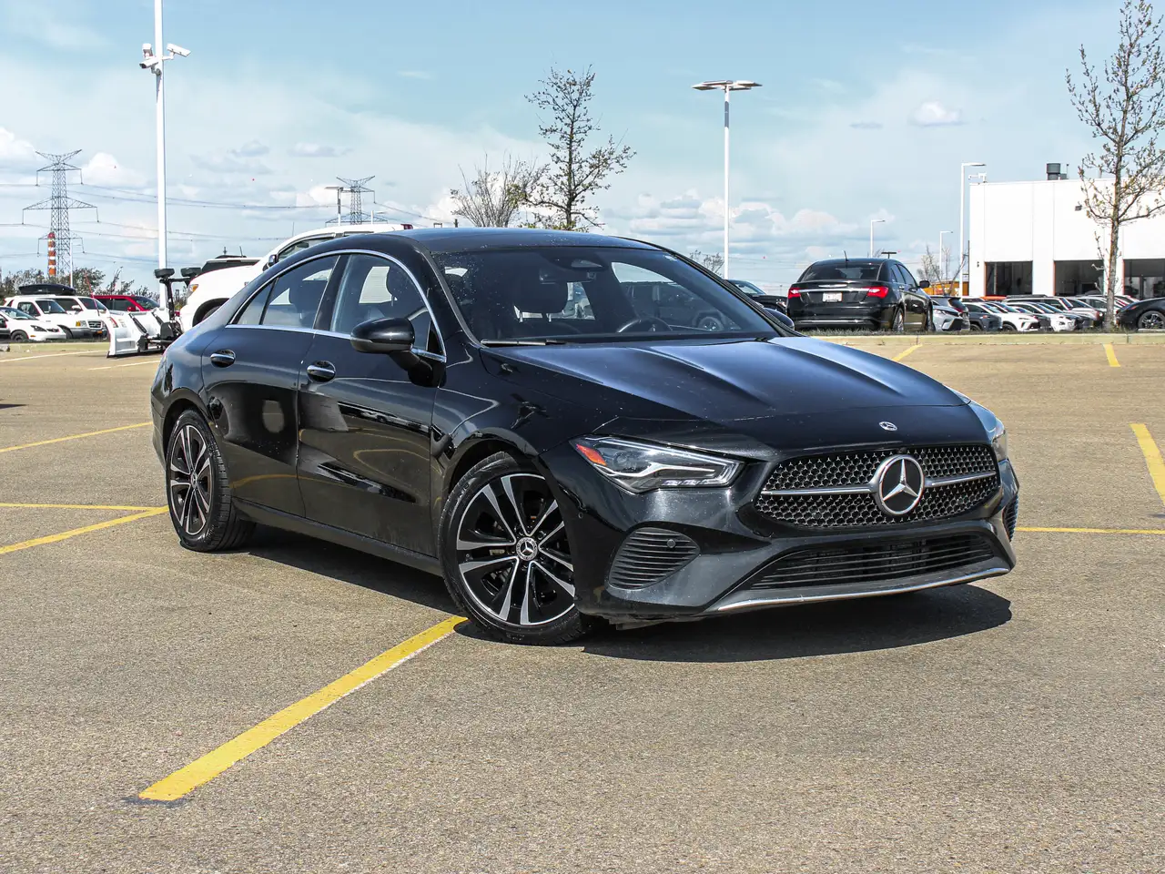 Mercedes-Benz CLA снимка Mercedes-Benz CLA