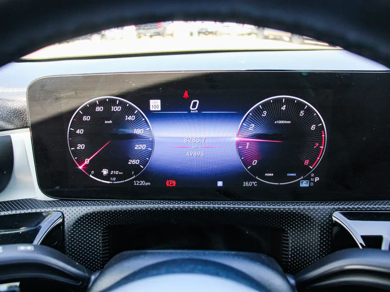 Mercedes-Benz CLA снимка Mercedes-Benz CLA