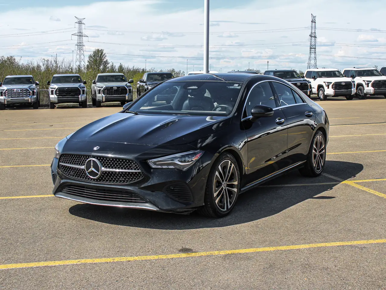 Mercedes-Benz CLA снимка Mercedes-Benz CLA