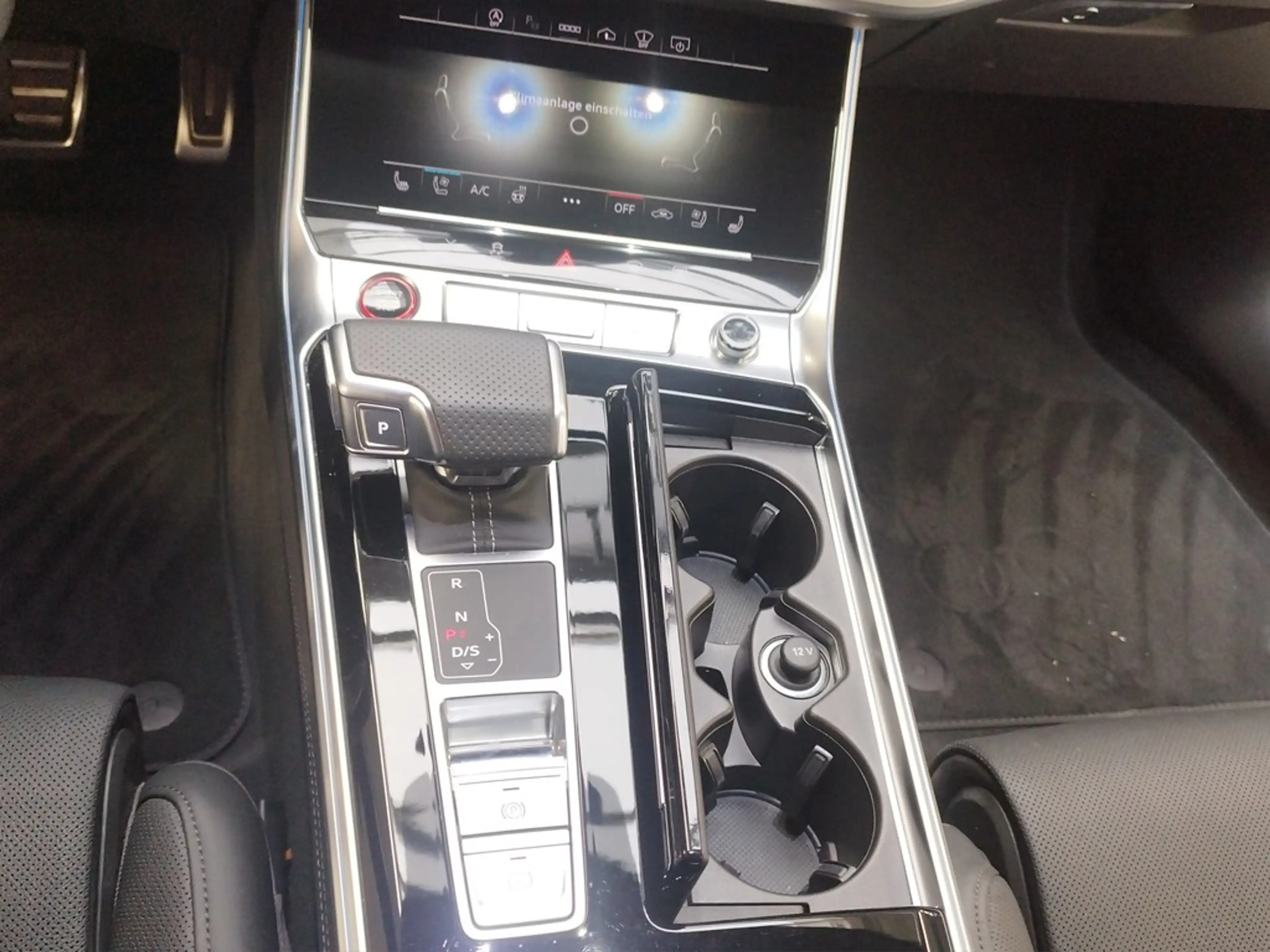 Audi RS6 Avant 4.0TFSI qu. Tiptronic B&O Luftfederung — photo 14