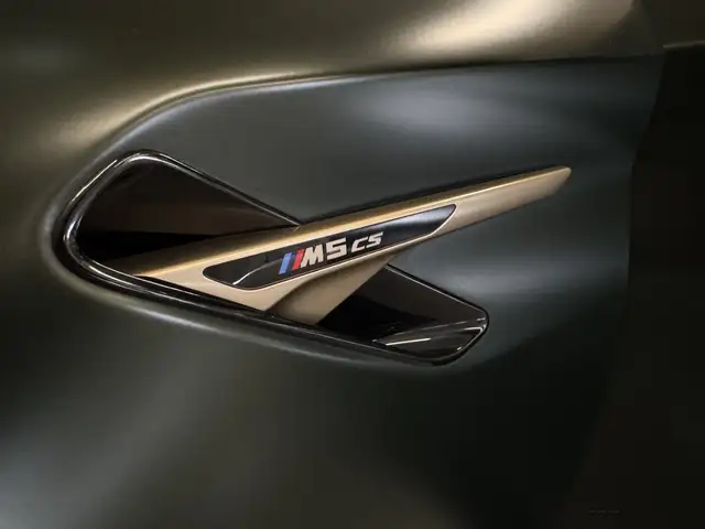 BMW M5 CS *Individual frozen deep green* Ansicht 23