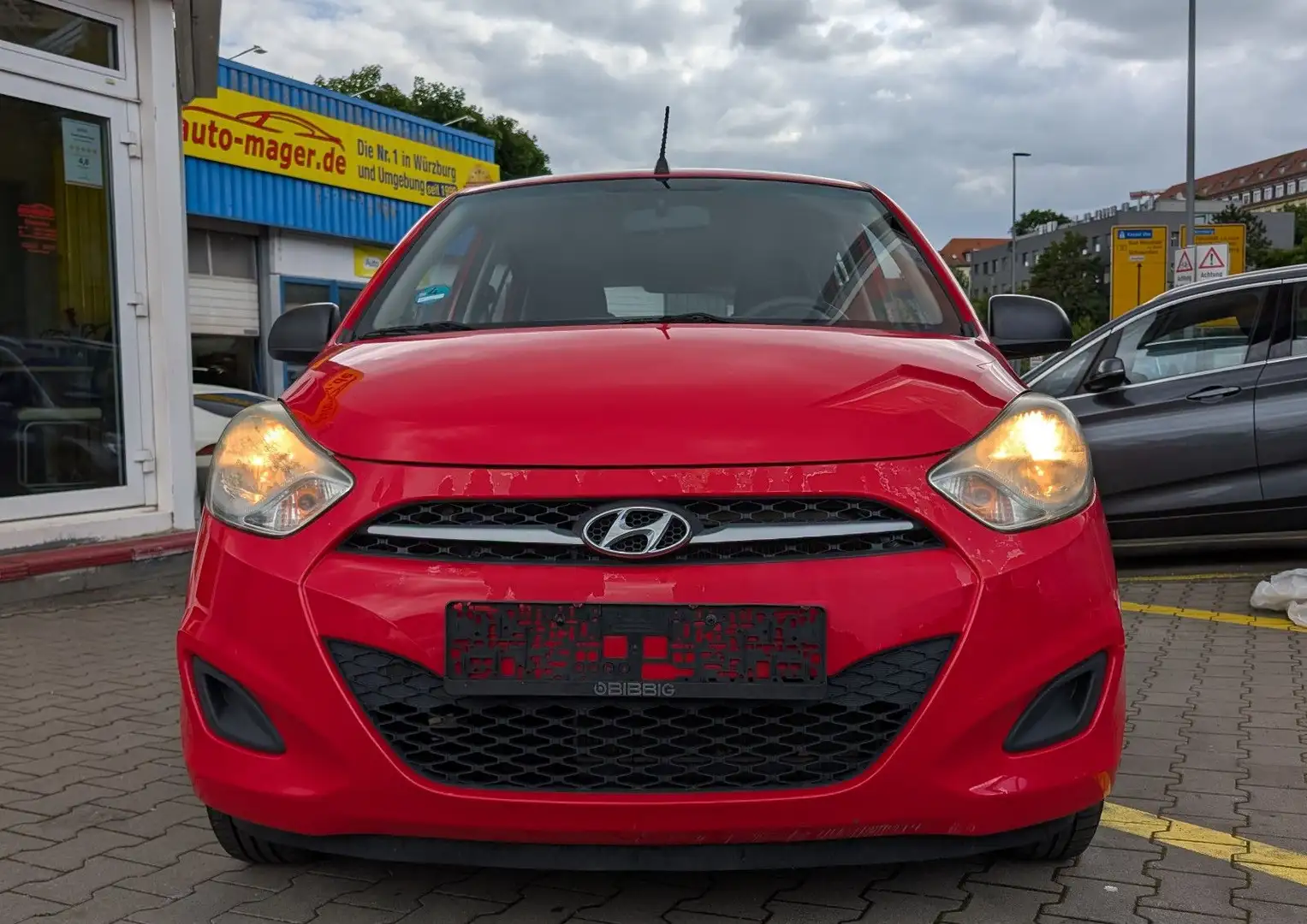 Hyundai i10 1.1Classic*2Hd*5Trg*TÜV*Garantie*Rentner-Fzg Rouge - 2