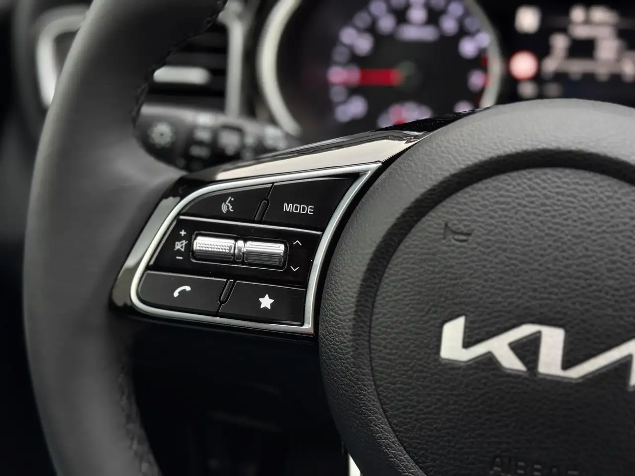 Kia XCeed Gold 1.6 T-GDi DCT Navi*Android Auto*Teilleder*... 10